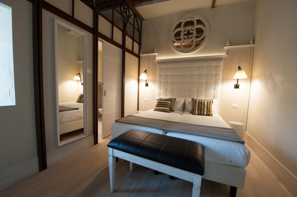Residenza Bonifacio - Adults Only Otel Verona Dış mekan fotoğraf