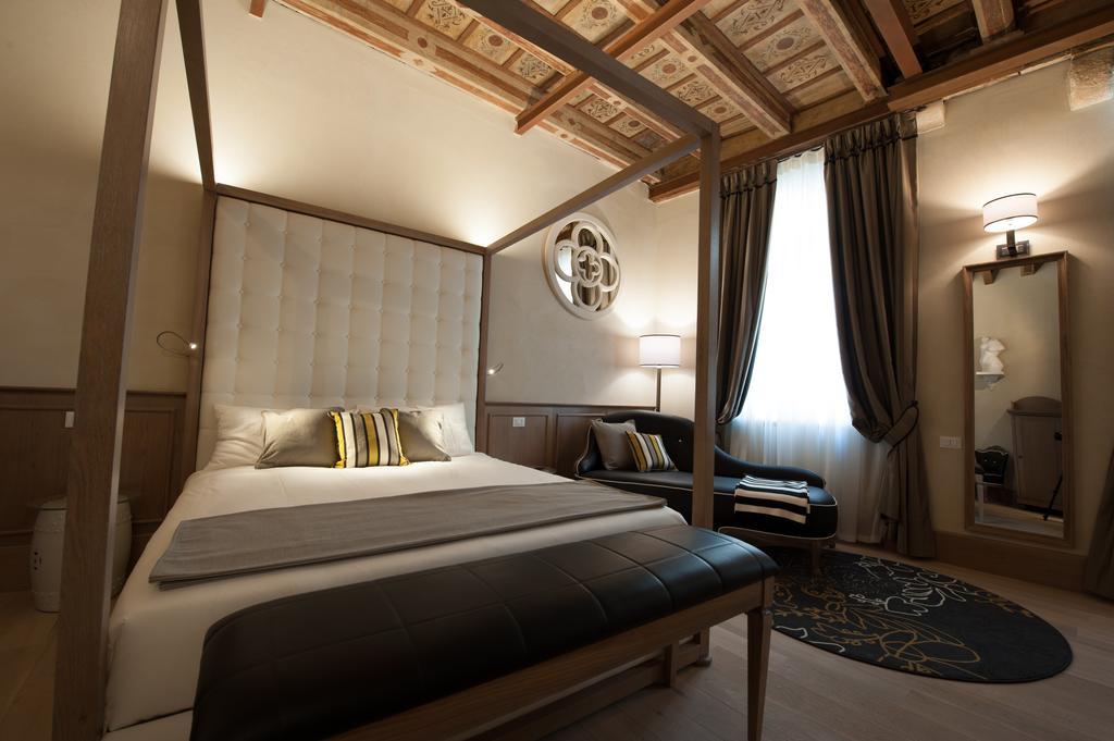 Residenza Bonifacio - Adults Only Otel Verona Dış mekan fotoğraf