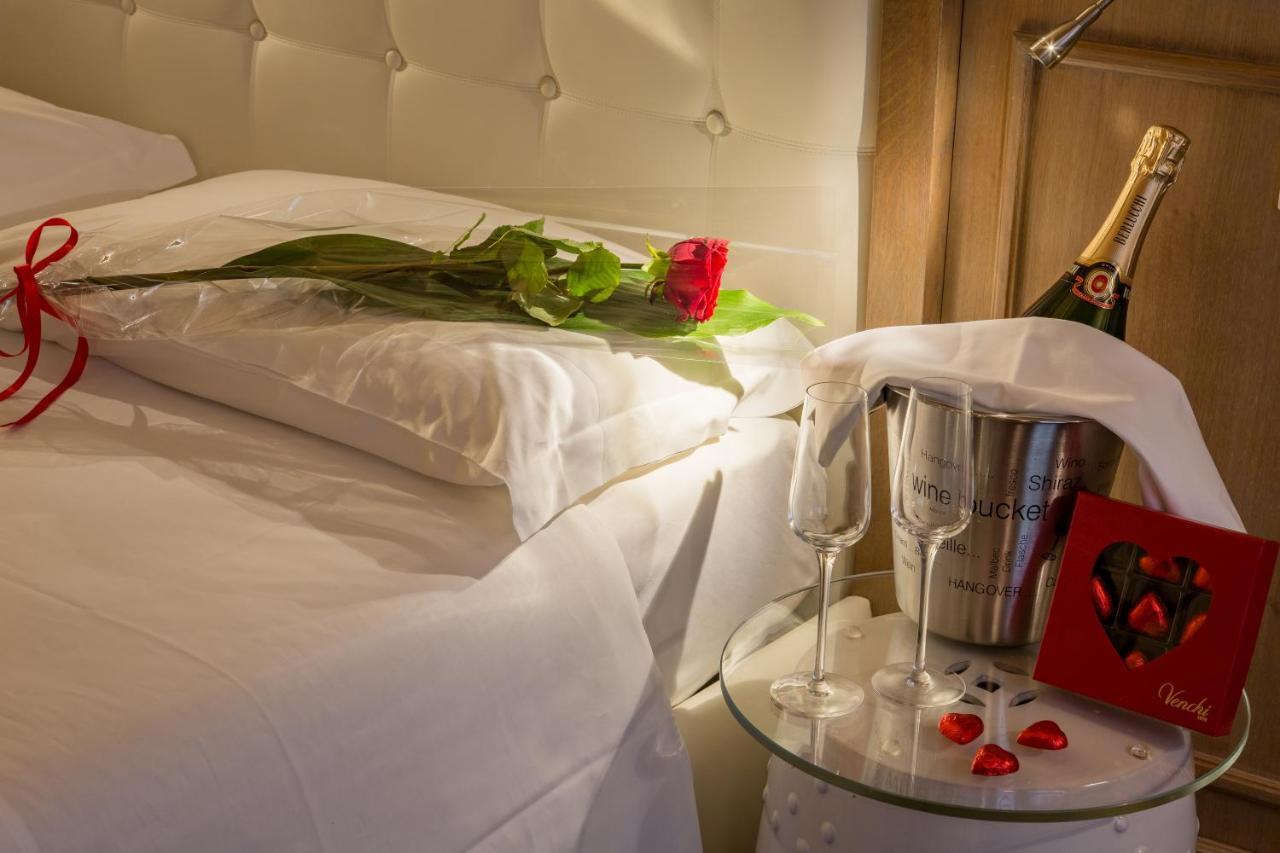 Residenza Bonifacio - Adults Only Otel Verona Dış mekan fotoğraf