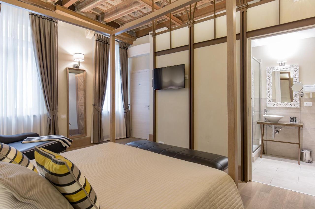 Residenza Bonifacio - Adults Only Otel Verona Dış mekan fotoğraf